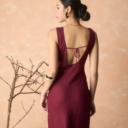 Đầm Emi – Chất liệu vải lanh nguyên chất cao cấp